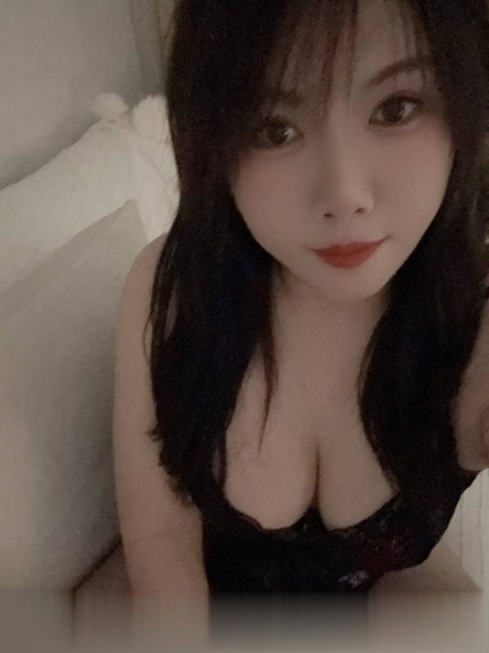 北京丰满大胸服务好彤彤