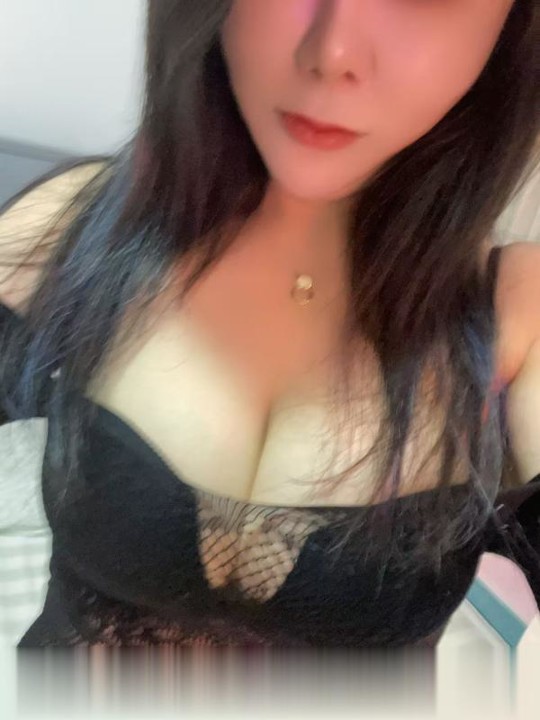 深圳长腿御姐香香丝足