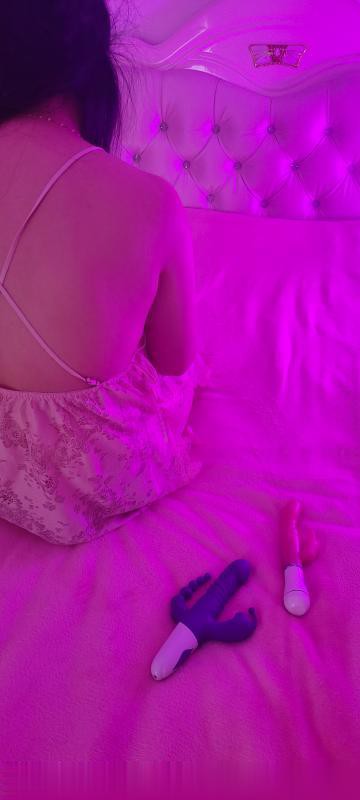 返食未央翘臀道具少妇