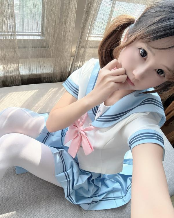 南京市双马尾小萝莉