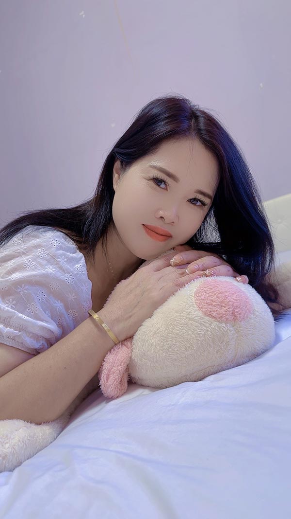 宋家庄超级性价比,身材丰满黑丝少妇一枚