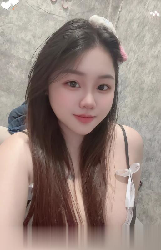 道里微胖巨乳精神小妹波霸年轻嫩妹