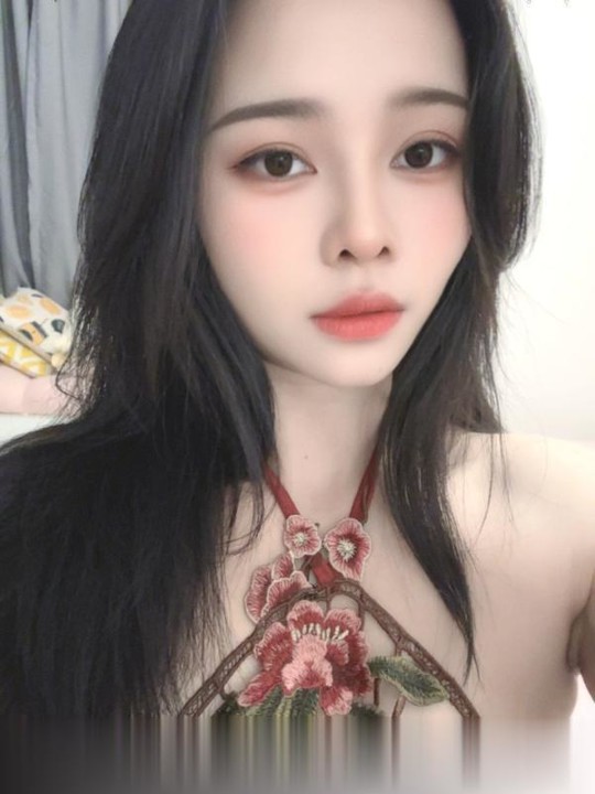 广州电动小月月.制服丝袜穿上高跟鞋