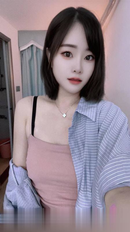 广东-深圳身材好很主动骚少妇